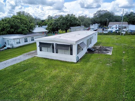 4th image of 1123 Wightman Ave