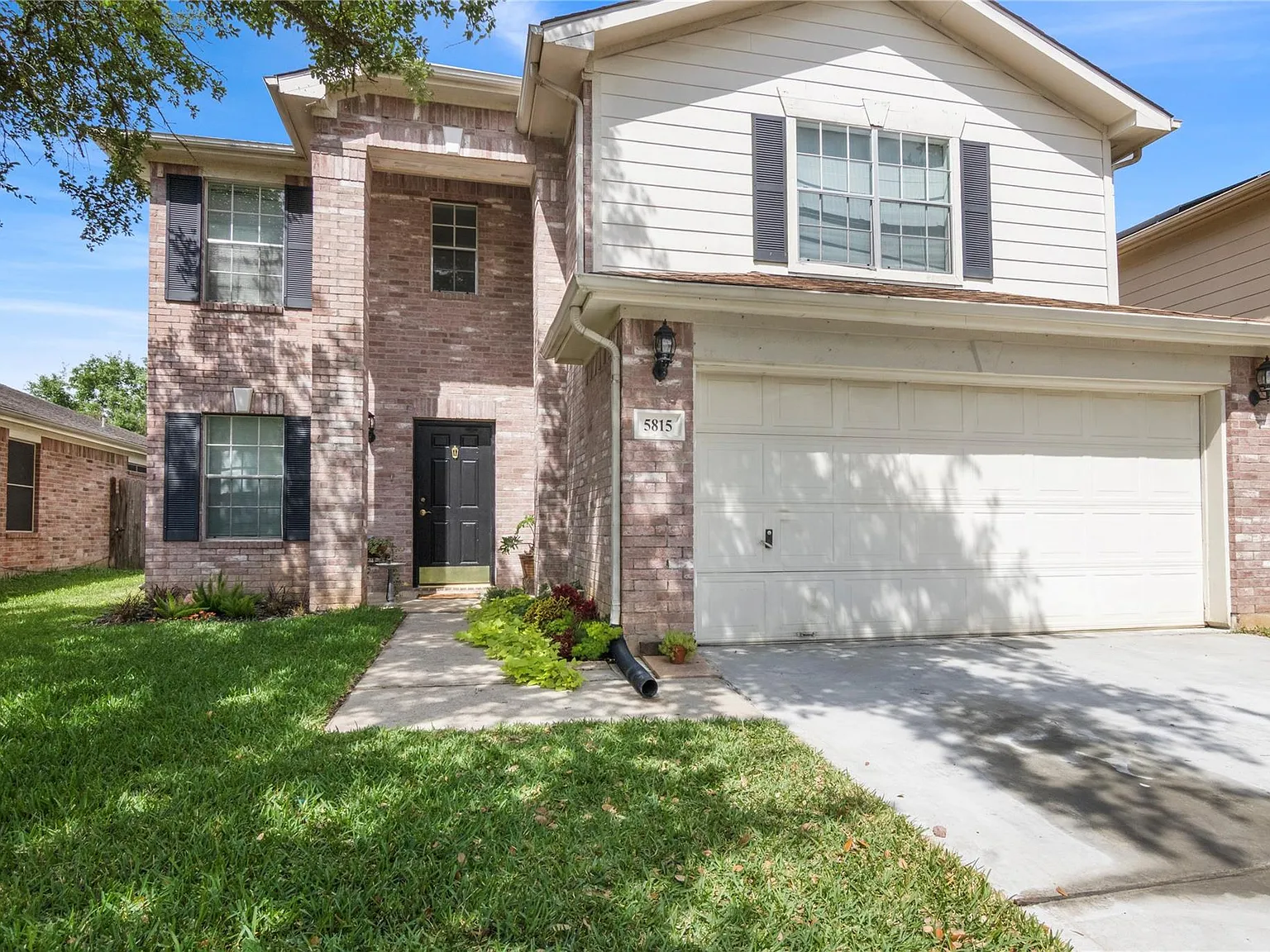 3 bed, 2.5 bath, 1810 sqft, $1,850 — Photo 3