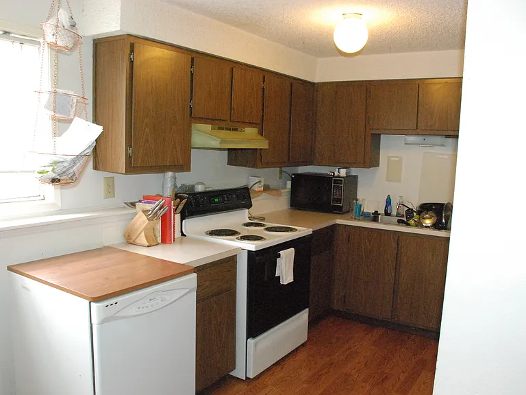 2030 NW Turner Dr #B — Photo 13