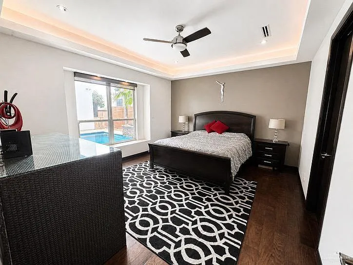 211 Driftwood Ave — Photo 12