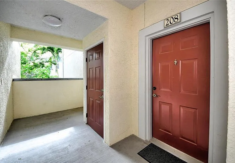 275 Murcia Dr #208 — Photo 6