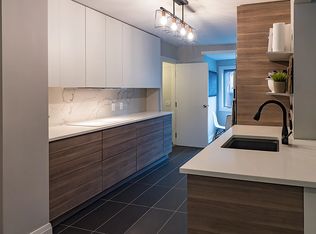 53 Chippewa Ave UNIT C, Ottawa, ON K2G 1Y1