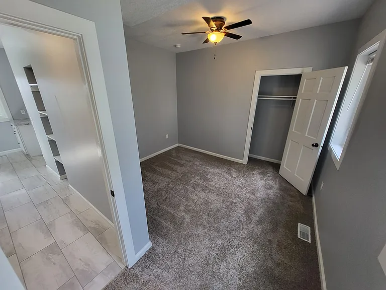 613 Pershing Ave — Photo 42