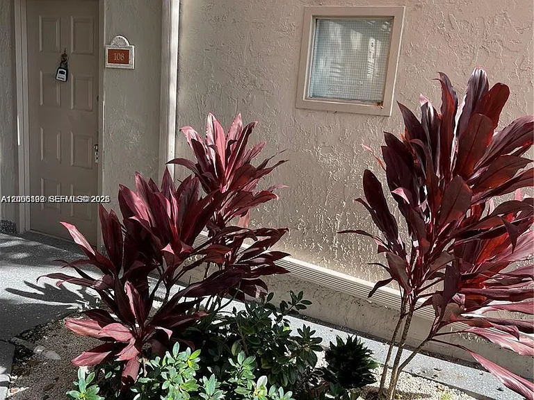 8225 Lake Dr #108 — Photo 16
