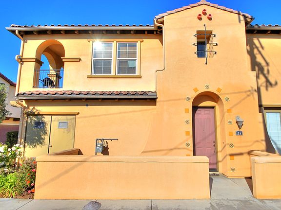 4th image of 2750 E Oak Hill Dr Unit 27
