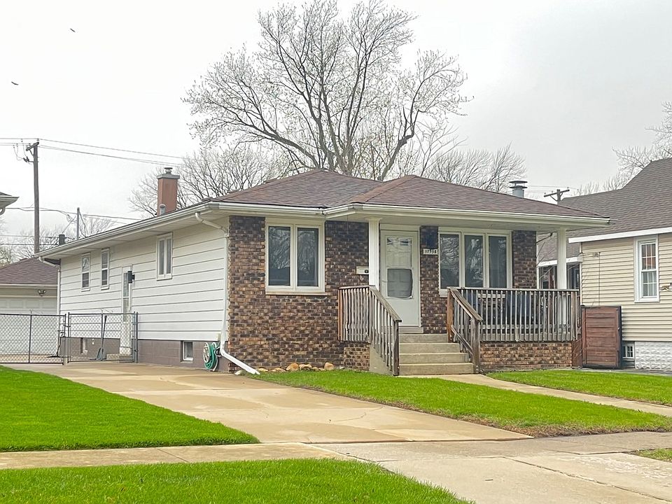 2nd image of 17938 Chicago Ave