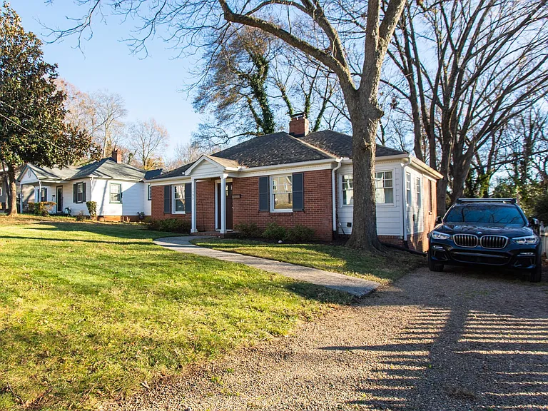 1735 Merriman Ave — Photo 1
