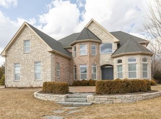 998 Reading St, Bartlett, IL 60103