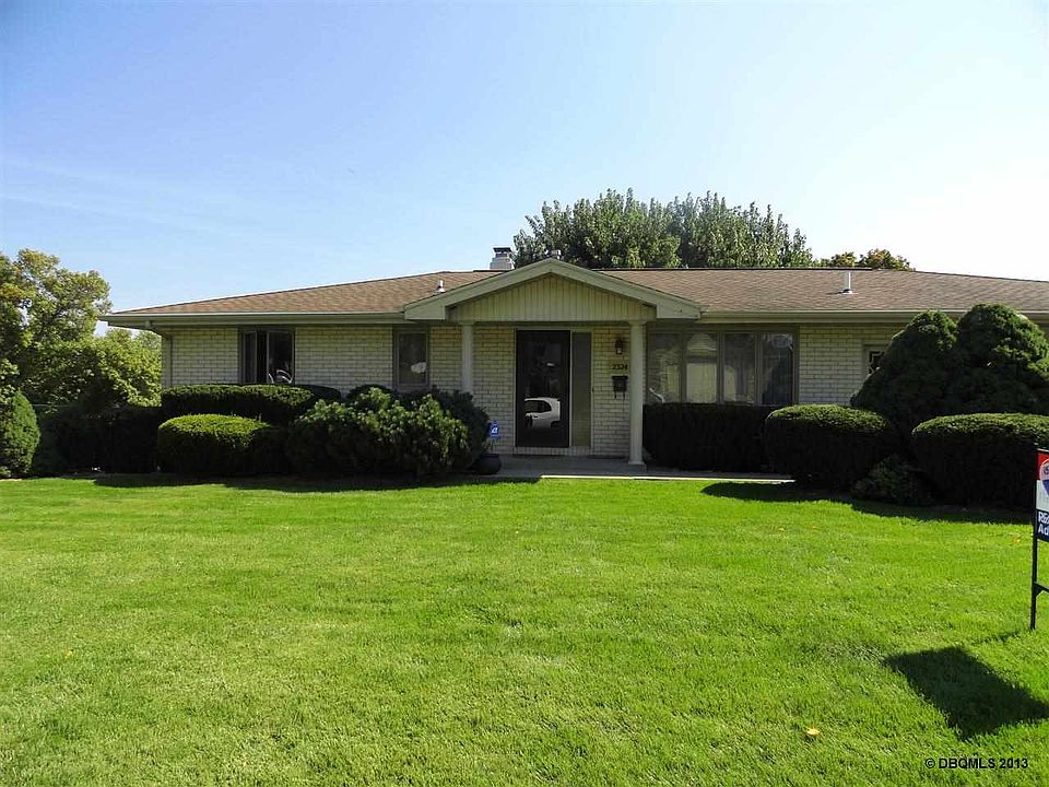 2nd image of 2324 Briarwood Dr
