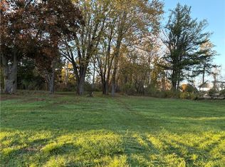 122 Salmon Creek Dr #14, Hilton, NY 14468