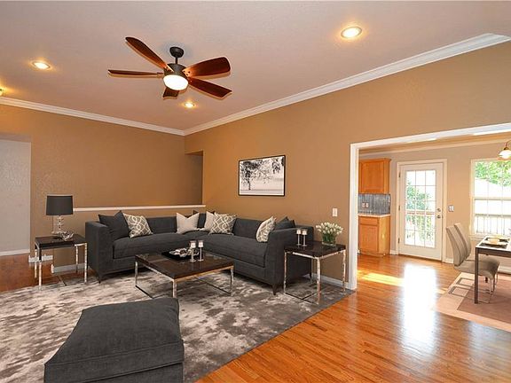 5th image of 45 Valley View Cir