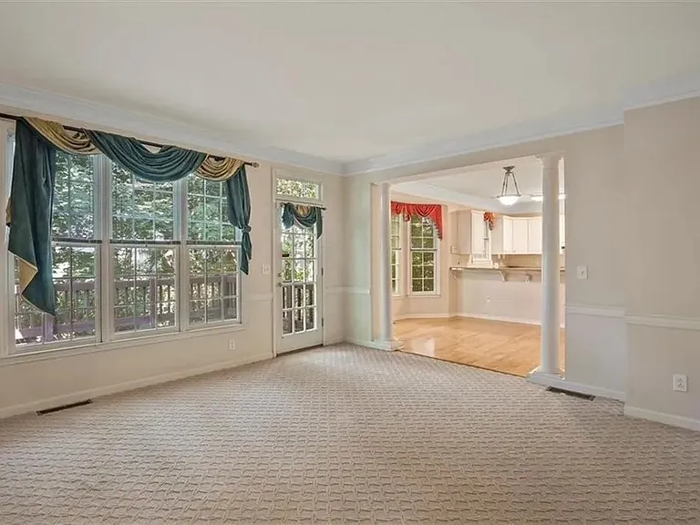369 Patterson Rd — Photo 8