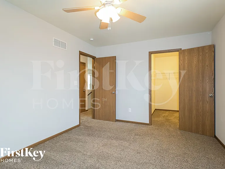 710 Tobermory Ct — Photo 10
