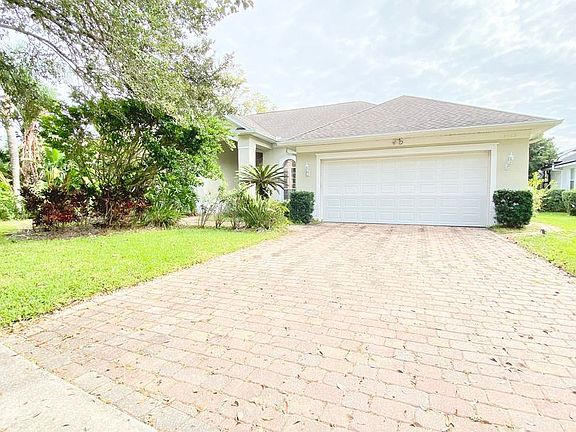 3rd image of 9270 Edenshire Cir
