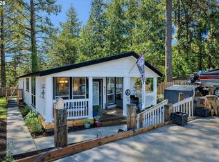 89555 Shore Crest Dr, Florence, OR