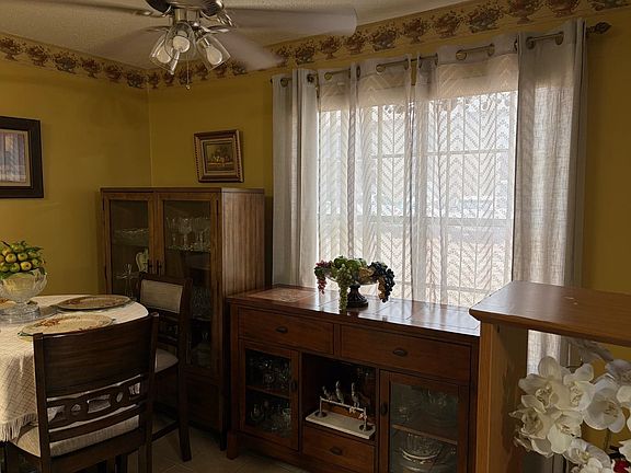 3rd image of 4902 Marcella Ave APT 11