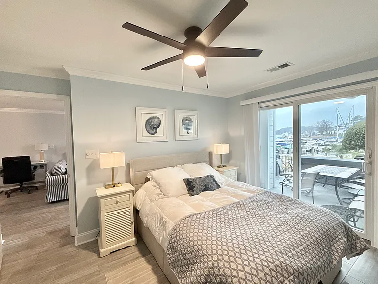 18713 Vineyard Point Ln #18713 — Photo 3