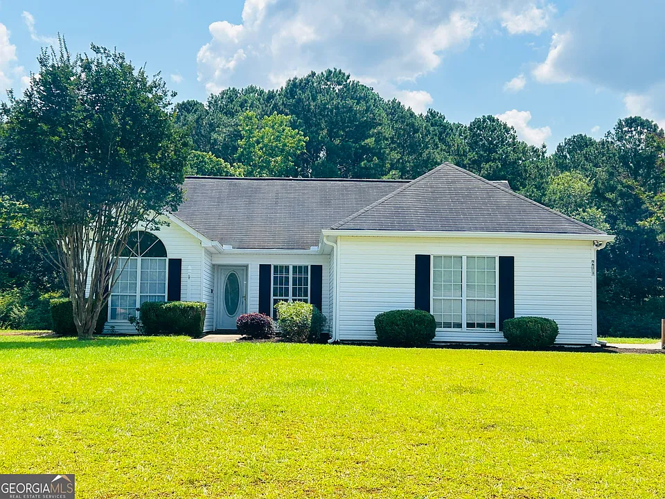 210 Shamrock Way