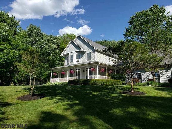 2nd image of 111 Oakwood Dr