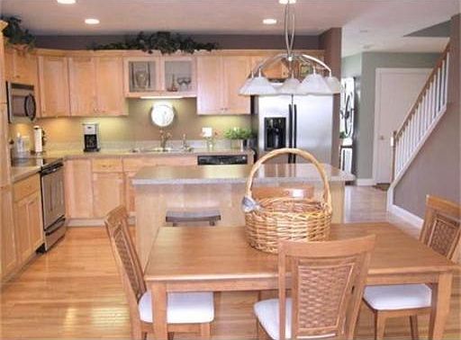 5th image of 88 Angell Brook Dr