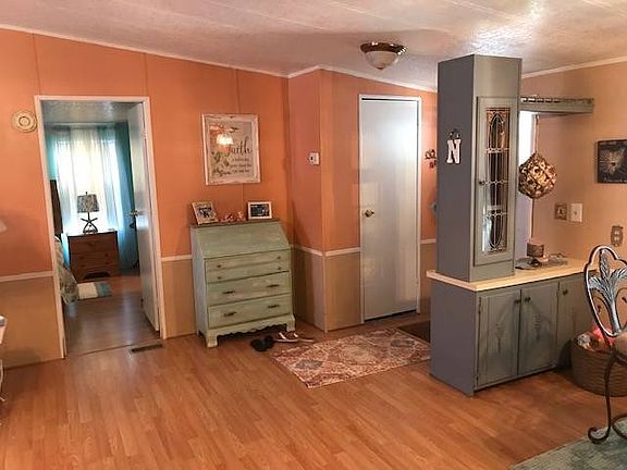 5th image of 569 Sandy Palm Dr