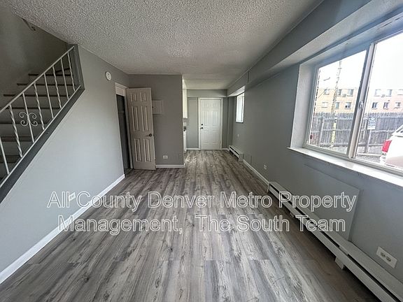 5th image of 1621 Alton St
