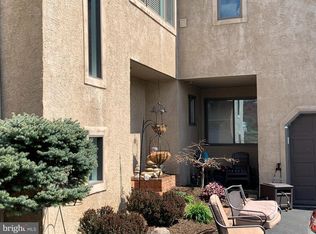 204 Vermeer Dr, Langhorne, PA 19053