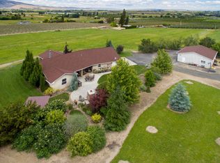 190 Nash Rd, Tieton, WA 98947