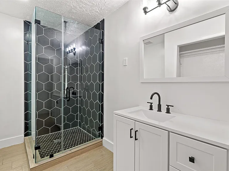 10319 Sand Pass Ln — Photo 11