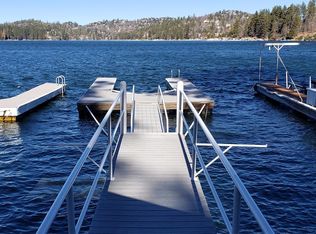 28742 Palisades Dr, Lake Arrowhead, CA 92352