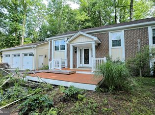 15450 Homeland Dr, Hughesville, MD 20637