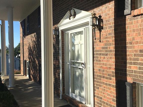 2nd image of 106 Bradford Dr
