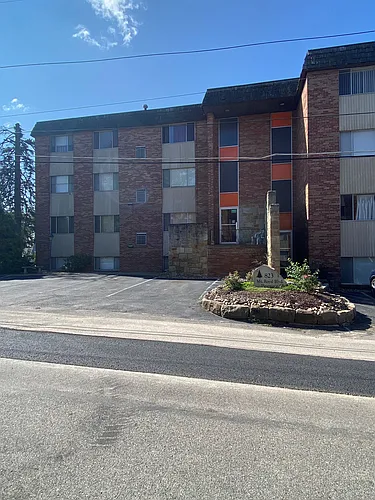 903 Mount Royal Blvd Photo 1
