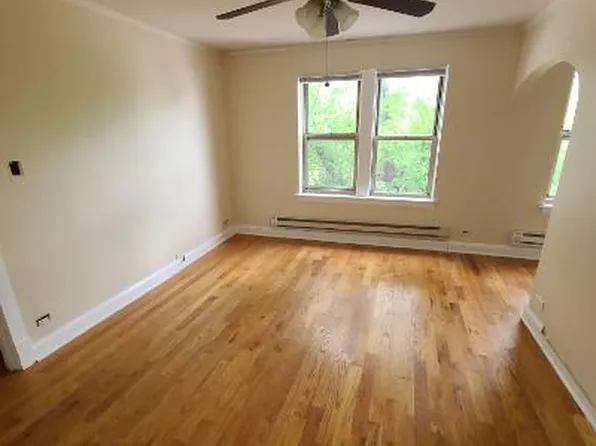 (undisclosed Address), Chicago, IL 60630