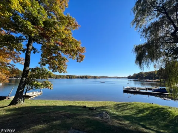 10 NEOSHA ROAD, Vernon Twp., NJ 07422