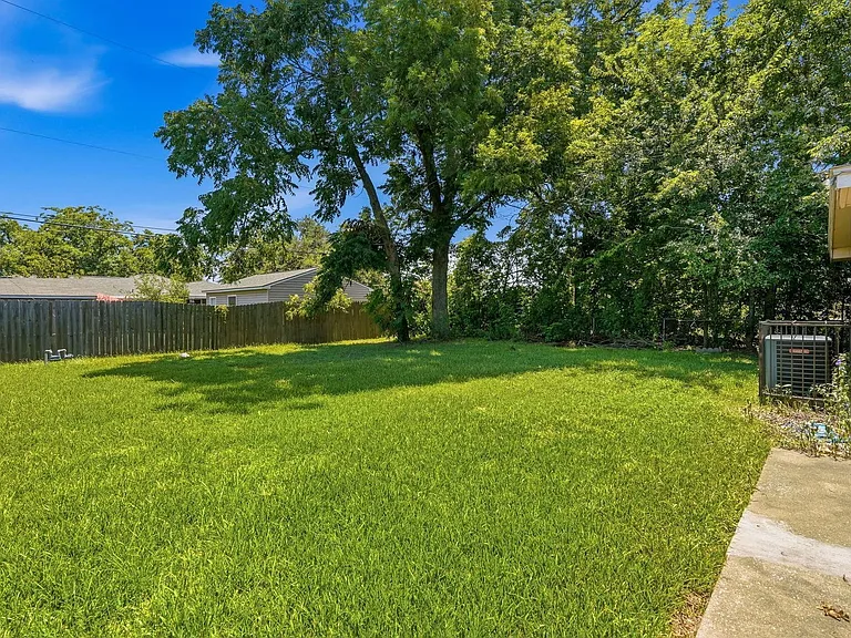 10227 Glenmawr Dr — Photo 24