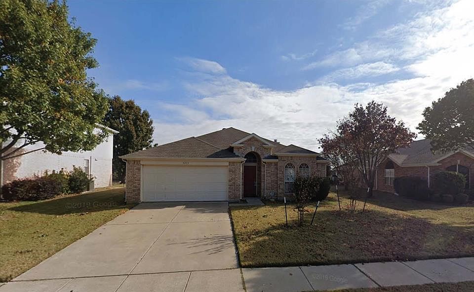 1st image of 3213 Saint Claire Dr