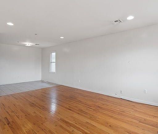 4th image of 82 Tuers Ave APT 3