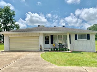 212 Tanglewood Ln, Livingston, TN 38570