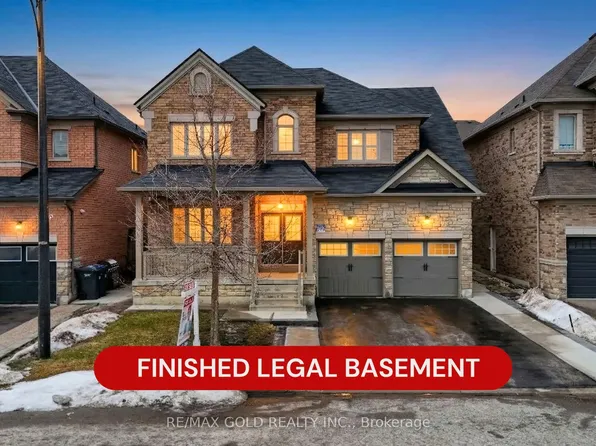 10 Dopp Cres, Brampton, ON L6P 4C8