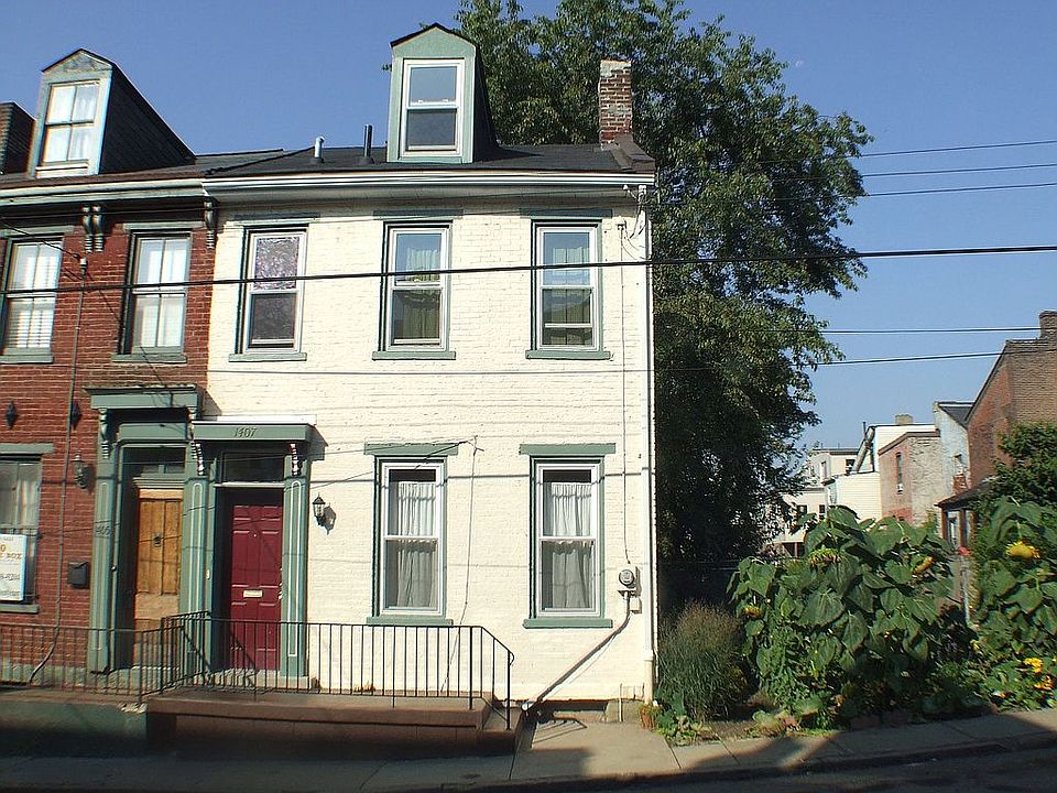 Fabulous Mexican War Street home!