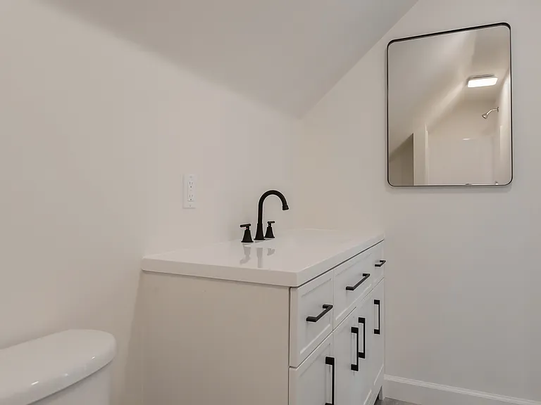 1307 Meadowcreek Ln — Photo 13