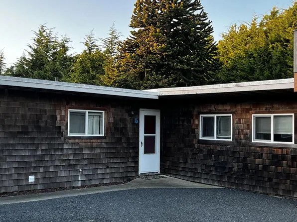 1611 Ocean Beach Blvd S #5, Long Beach, WA 98631