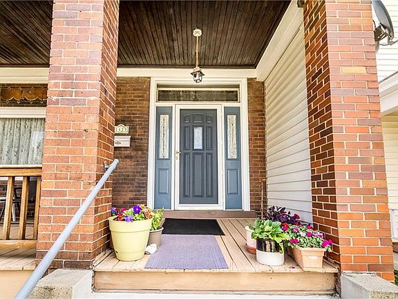 2nd image of 1427 Alton St