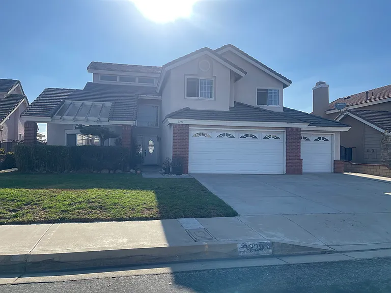 2729 Pepperdale Dr — Photo 2