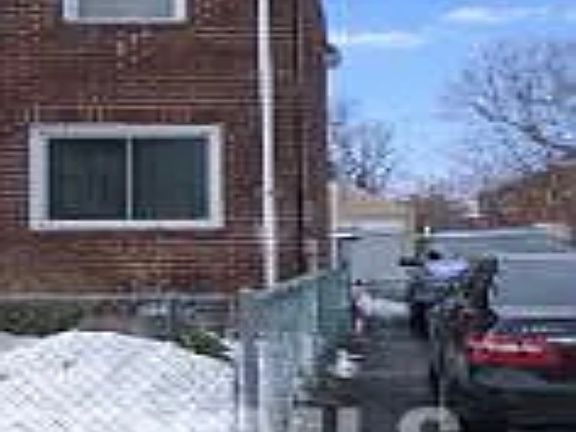 2nd image of 168 Fulton St #168