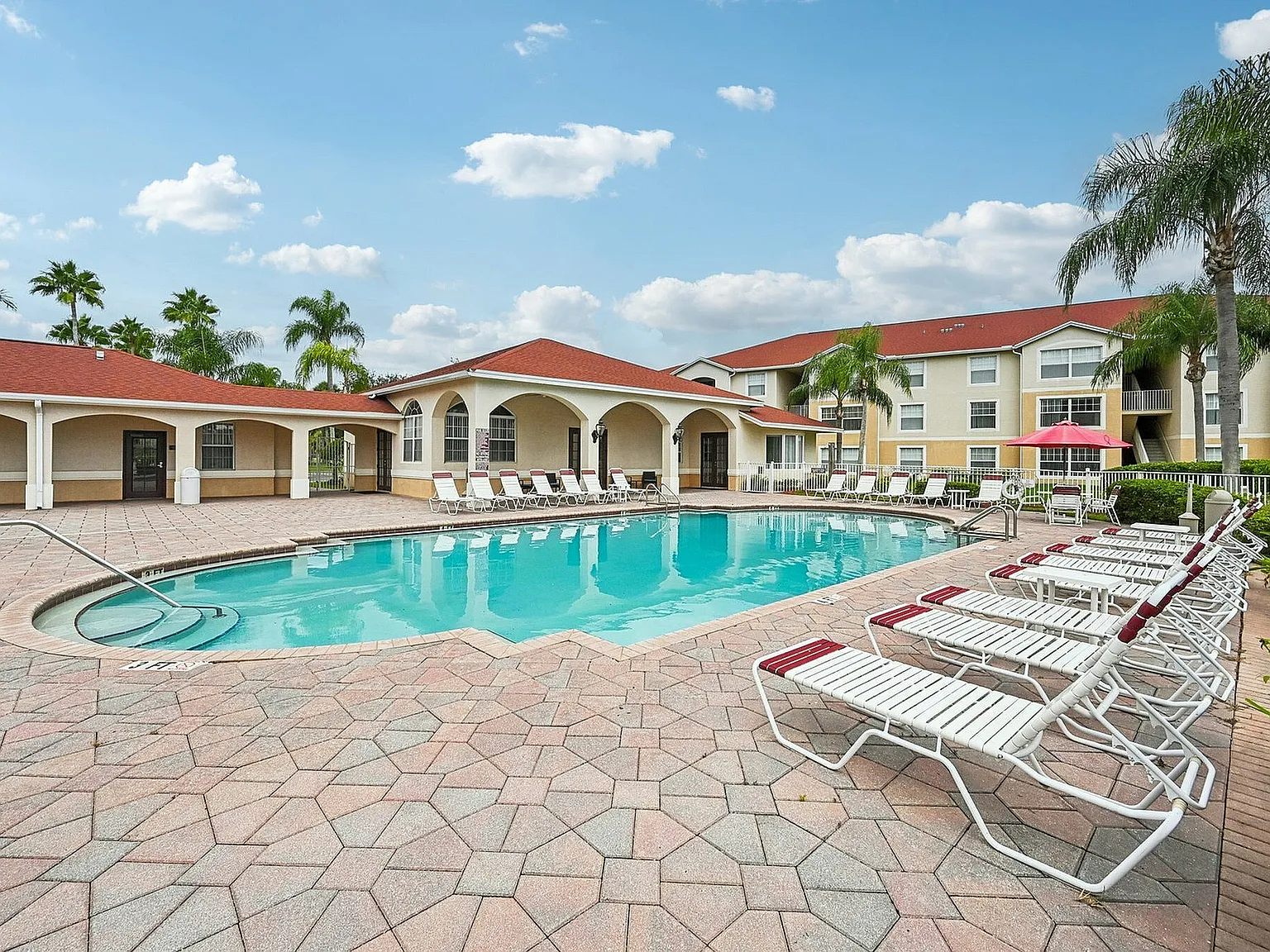Treasure Cay Apartments — Photo 2