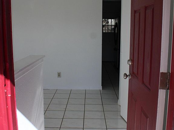 4th image of 8705 Gazelle Dr
