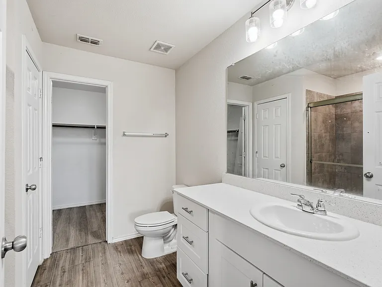933 Dressage Dr — Photo 15