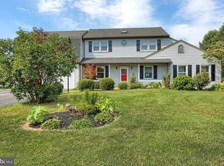 3130 Pleasant View Dr, Manheim, PA 17545